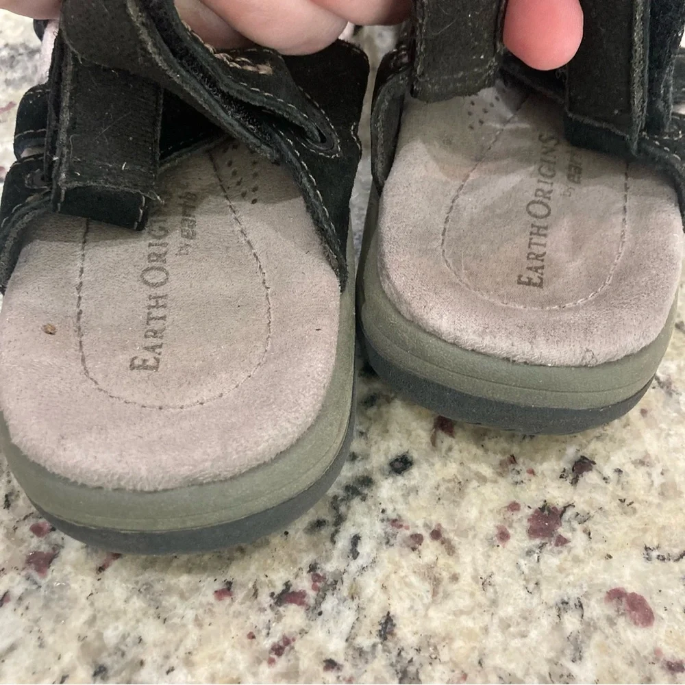 Earth Origins by earth black/gray Sophie sandals in size 7 Preowned Good Condt - Picture 8 of 11